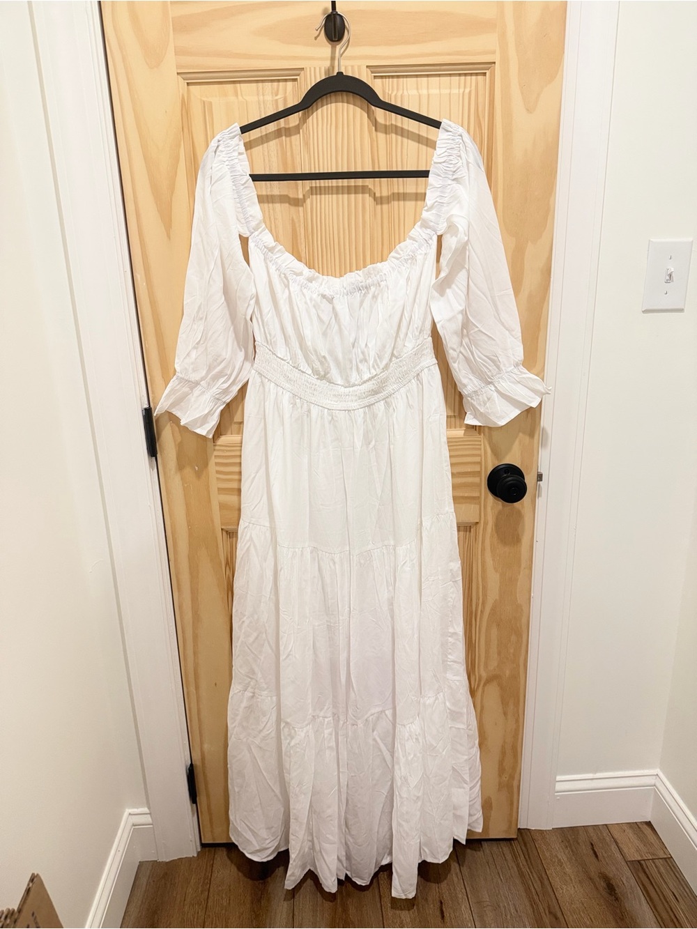 Boho White Maxi Dress with Puff Sleeves